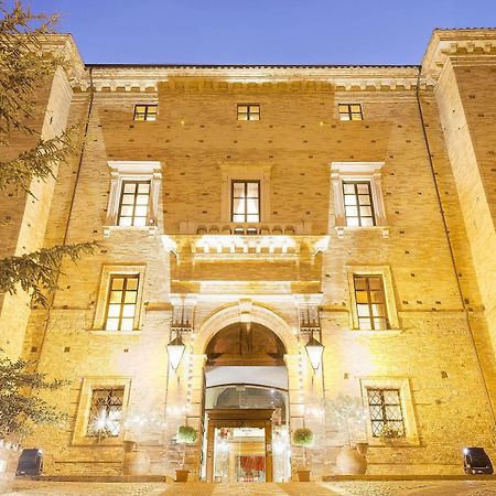 Castello Chiola Dimora Storica Hotell Loreto Aprutino Exteriör bild